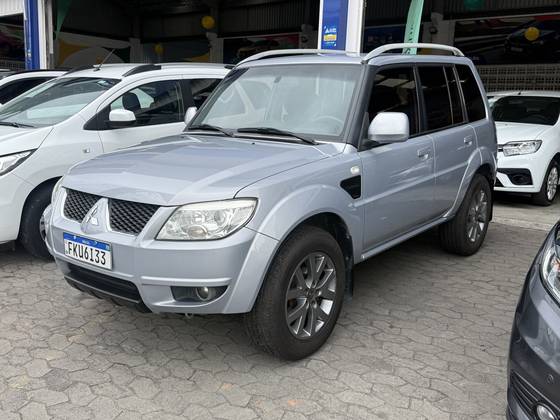 MITSUBISHI PAJERO TR4 2.0 4X2 16V 140CV FLEX 4P MANUAL MITSUBISHI PAJERO TR4 2.0 4X2 16V 140CV FLEX 4P MANUAL